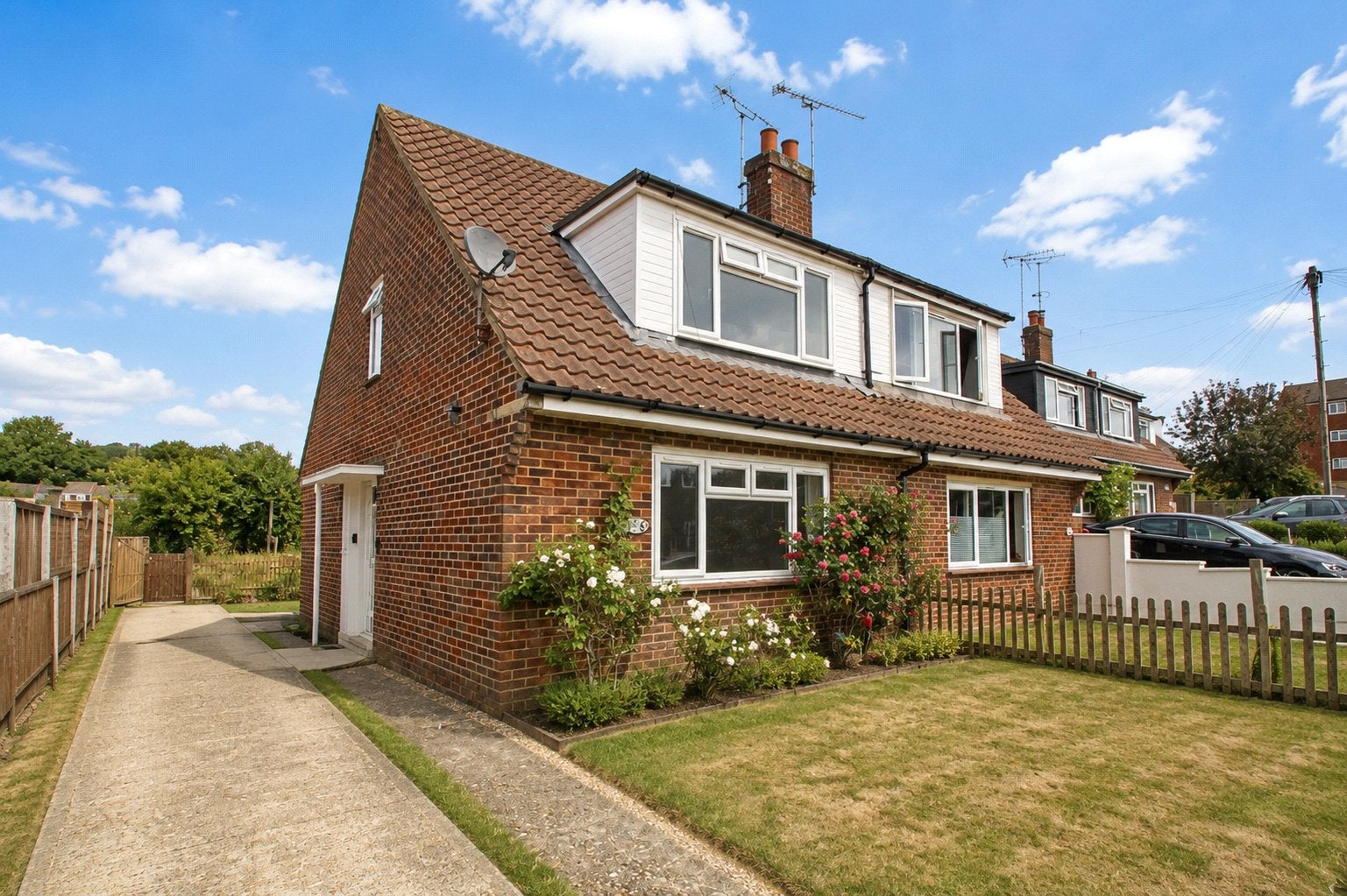 House Manor Road in East Hampshire