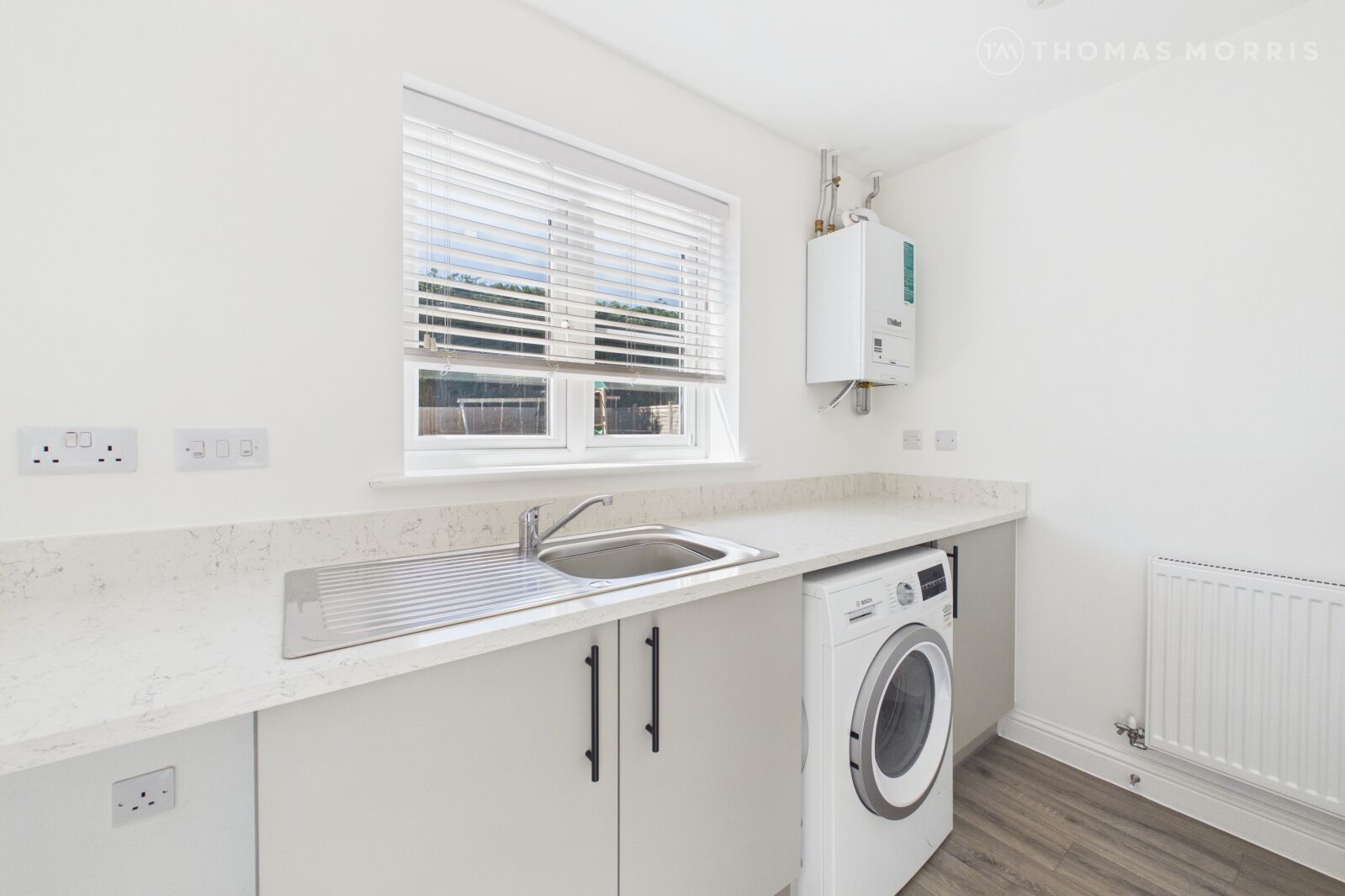 House Longland Crescent in Huntingdonshire