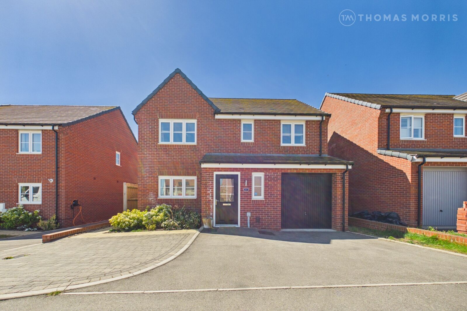 House Longland Crescent in Huntingdonshire