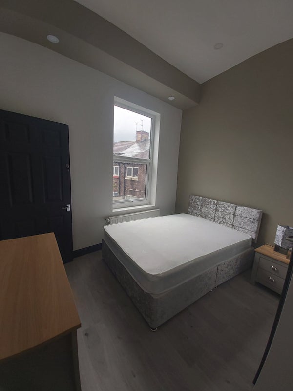Room Orwell Road in Liverpool