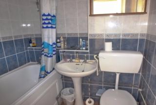 Flat Holmbury Grove in Greater London