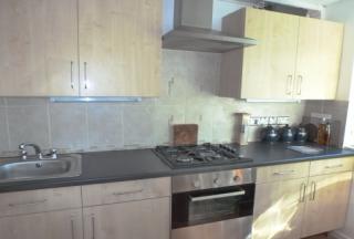 Flat Holmbury Grove in Greater London
