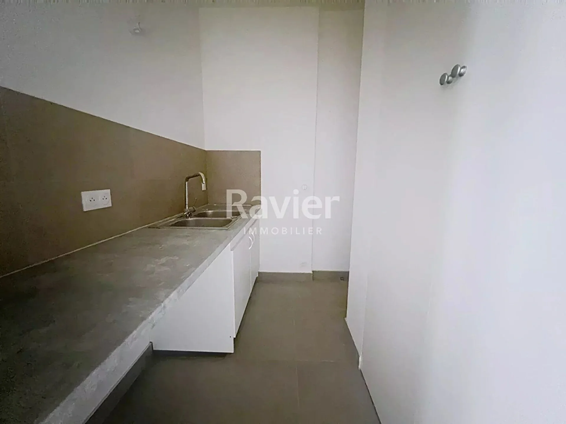 Appartement Avenue Hoche à Paris