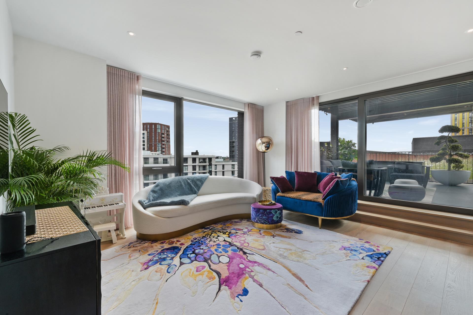 Flat New Union Square in Greater London