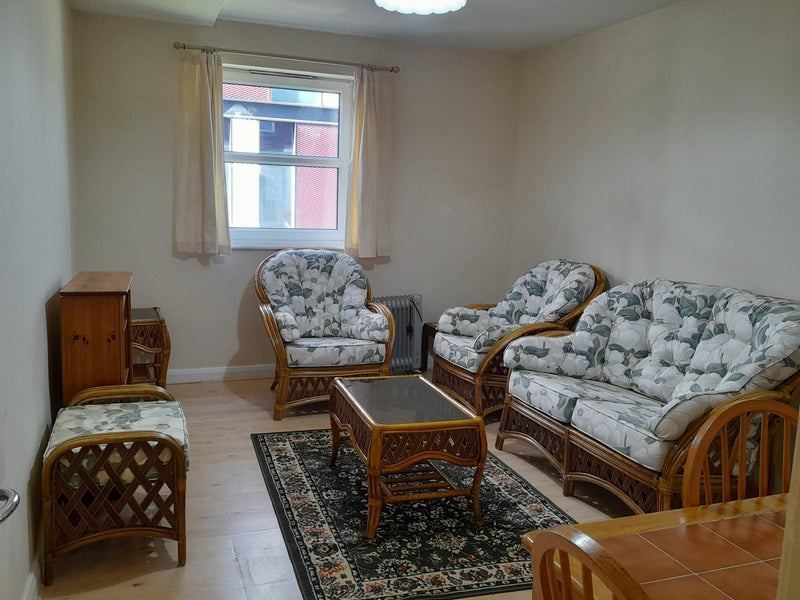 Room Hathersage Road in Manchester