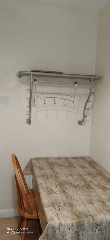 Room Hathersage Road in Manchester