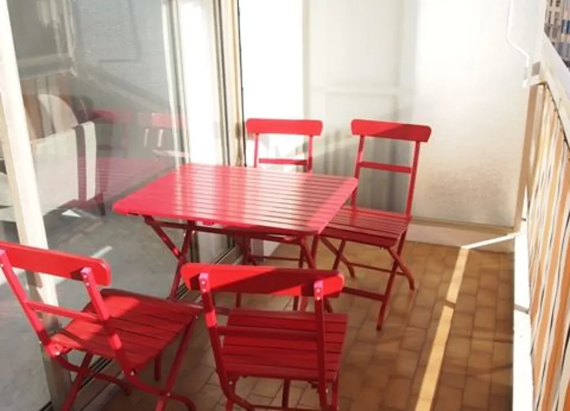 Flat Rue Paul Déroulède in Nice