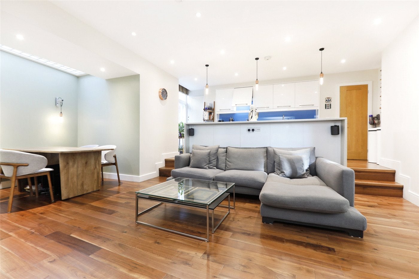 Flat Judd Street in Greater London