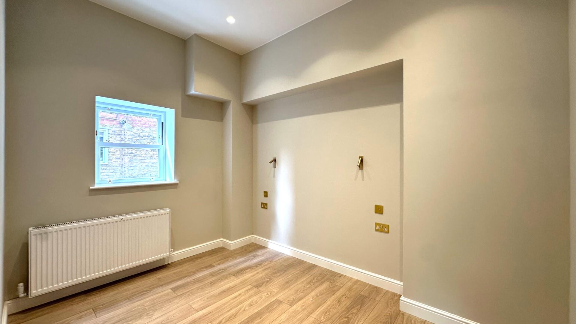 Flat Parklands in Greater London