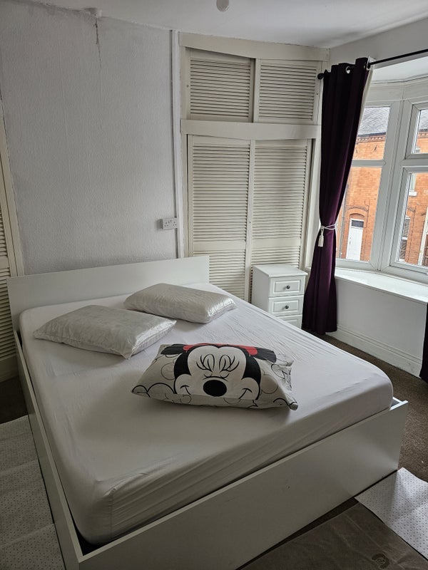 Room Raymond Road in Leicester