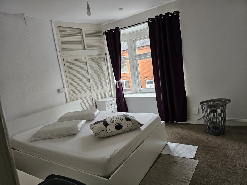 Room Raymond Road in Leicester