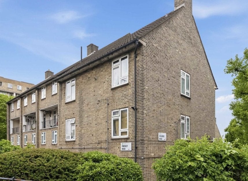 Flat Hilgrove Road in Greater London