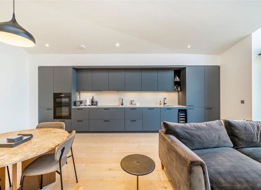 Flat Broadwick Street in City of Westminster