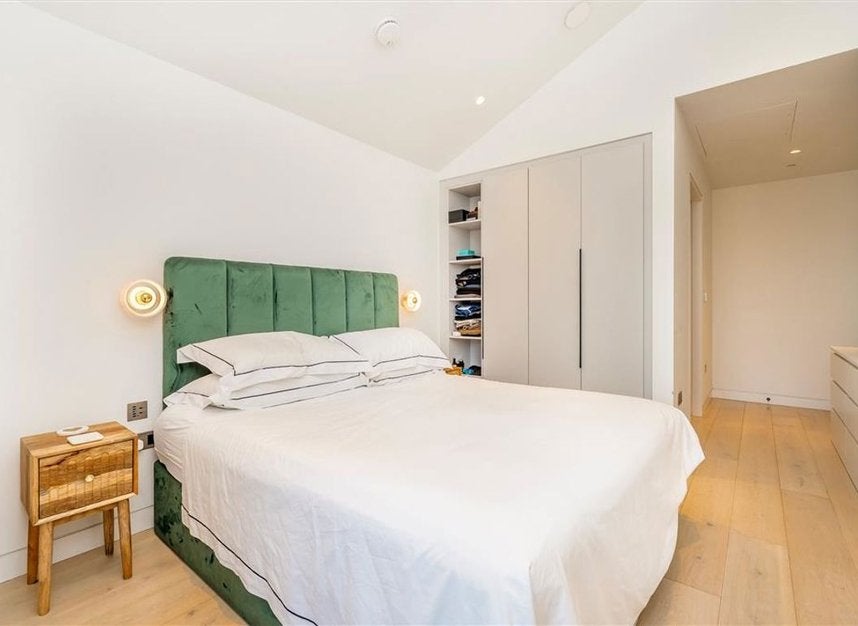 Flat Broadwick Street in City of Westminster