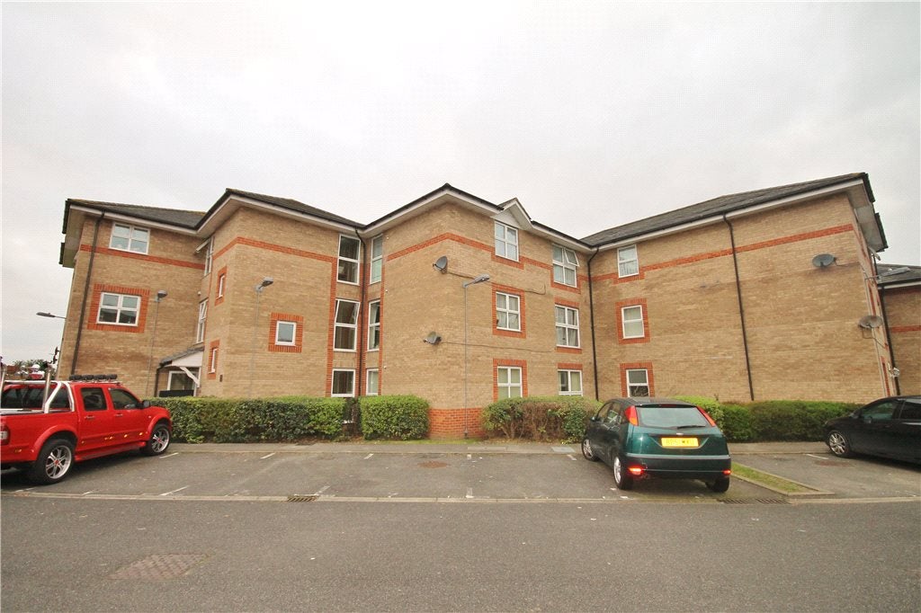 Flat Douglas Road in Borough of Spelthorne