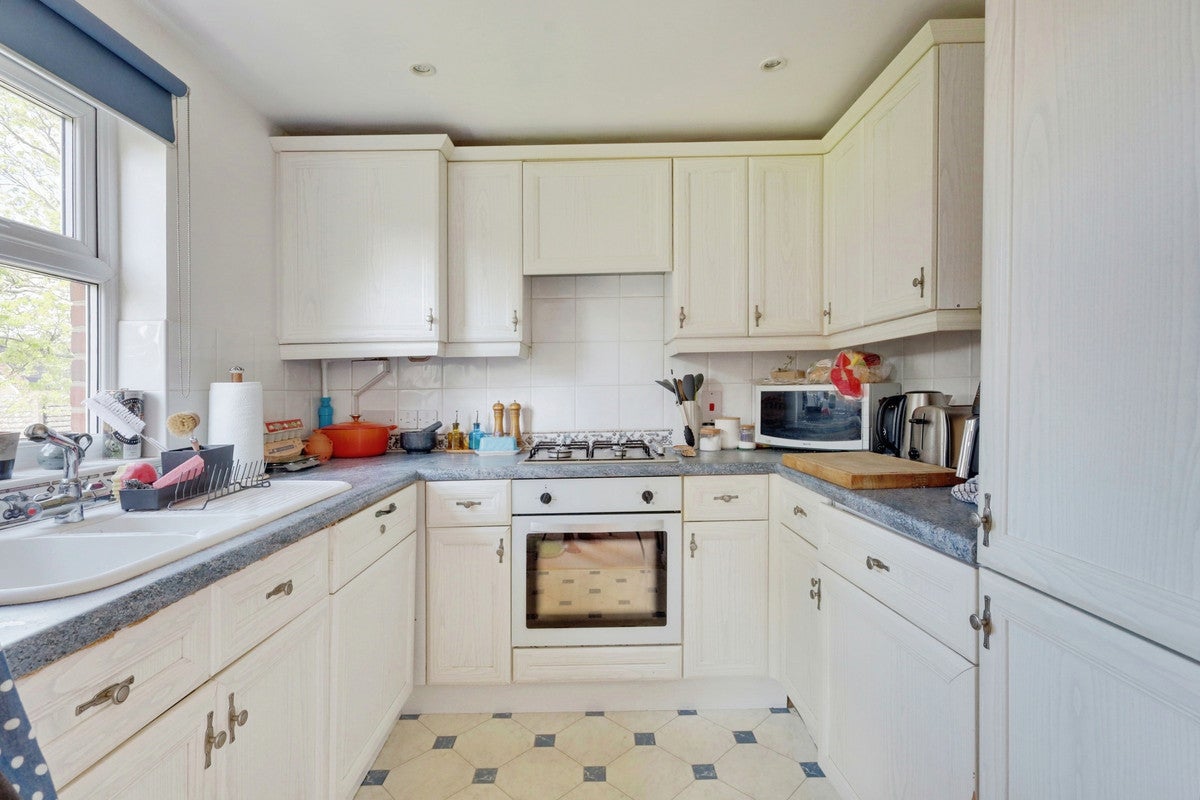 Flat Norsey Road in Billericay