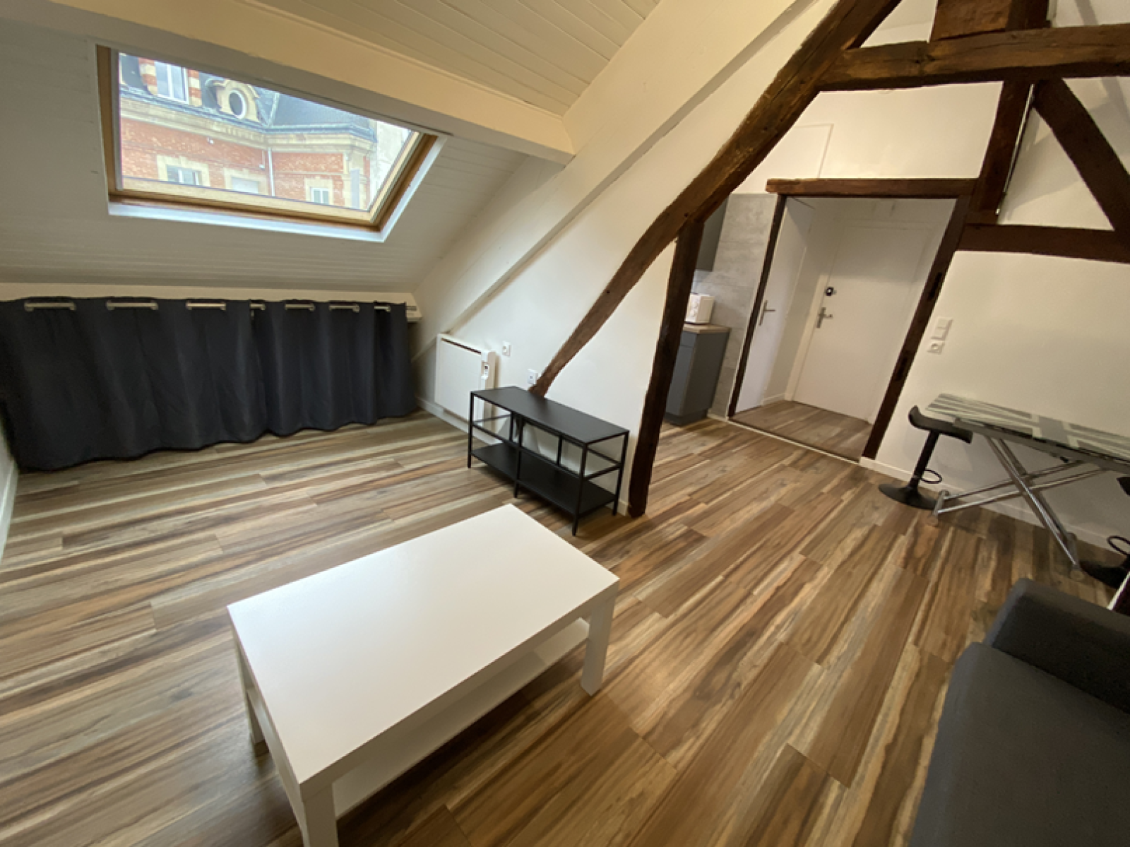 Flat Rue des Marchebeaux in Dreux
