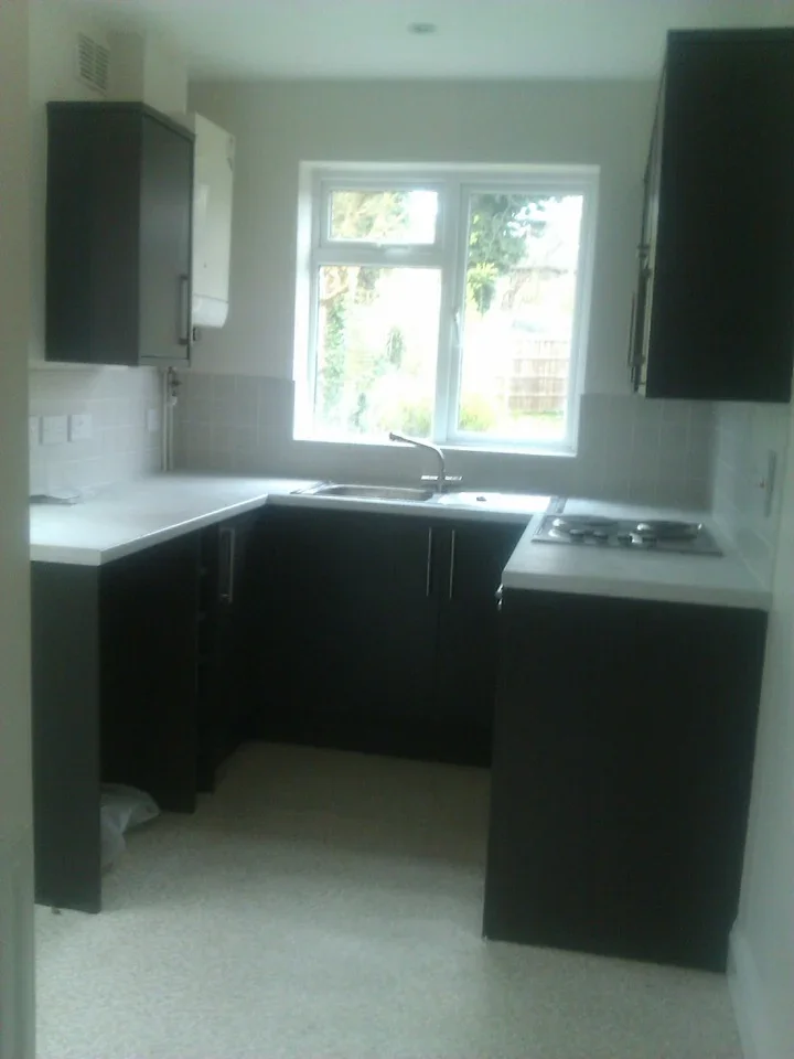 Room Beckingham Road in Guildford
