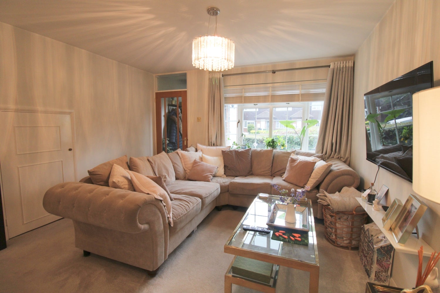 Flat Poplar Close in Surrey Heath