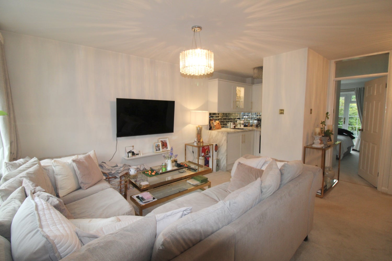 Flat Poplar Close in Surrey Heath