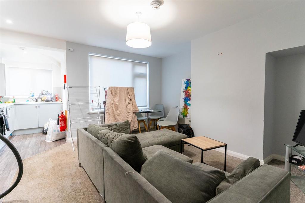 Flat Tennal Road in Birmingham