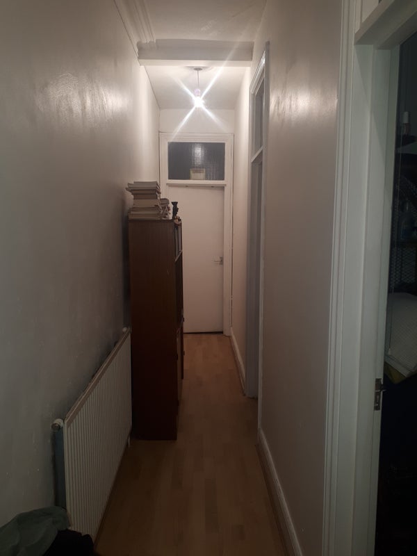 Room Lansdowne Road in Greater London