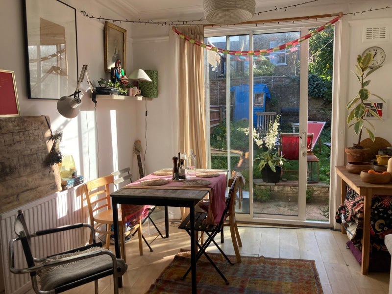 Room Coldharbour Lane in Greater London