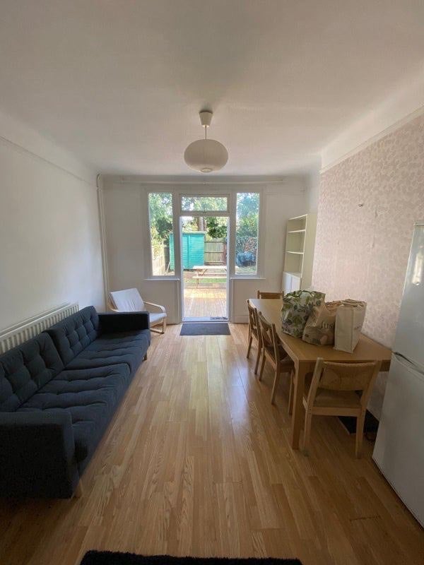 Room Ribblesdale Road in Greater London
