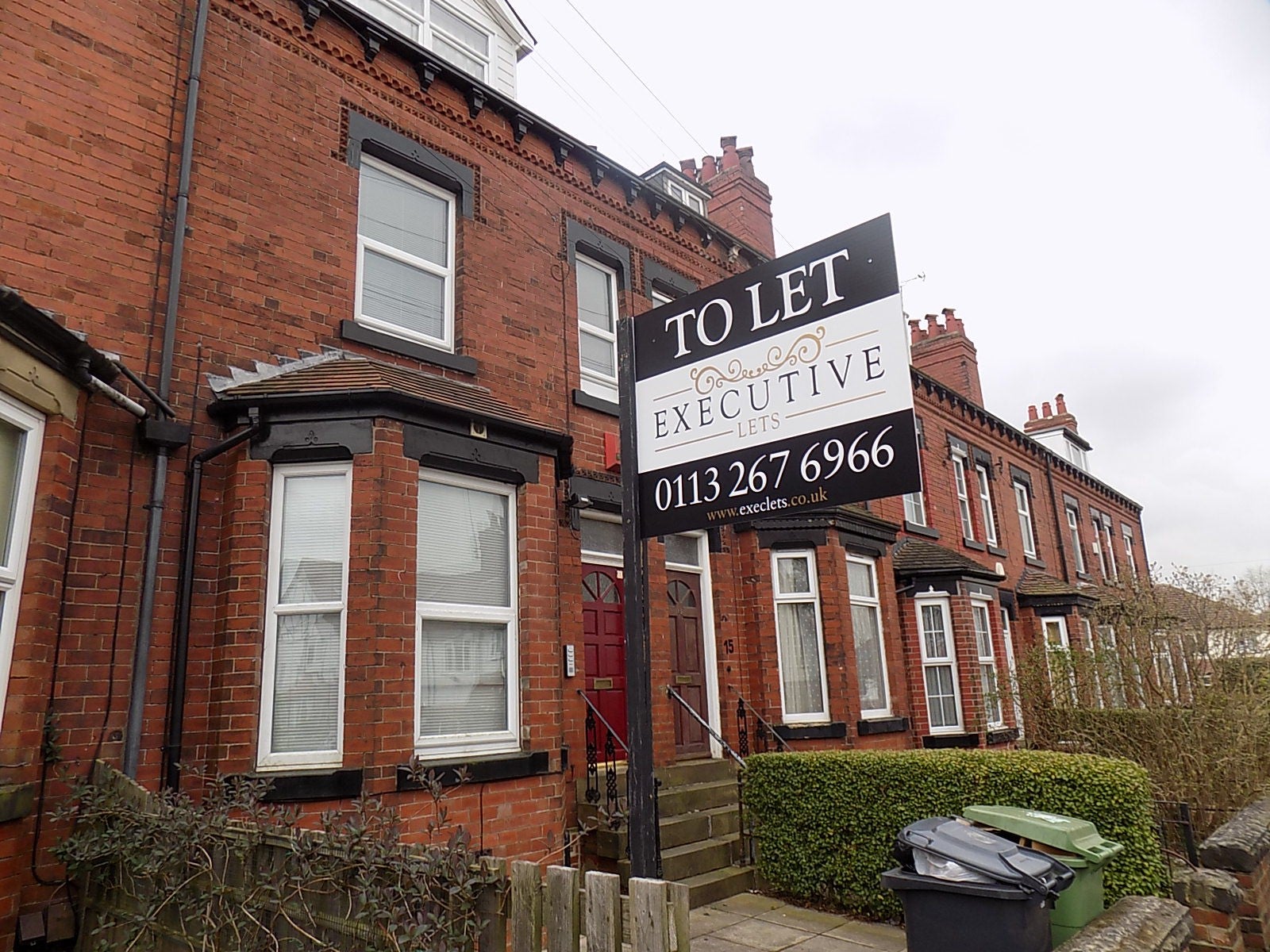 Flat Norman Place in Leeds