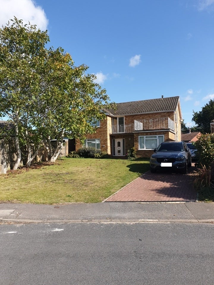 House The Meadows in Loudwater