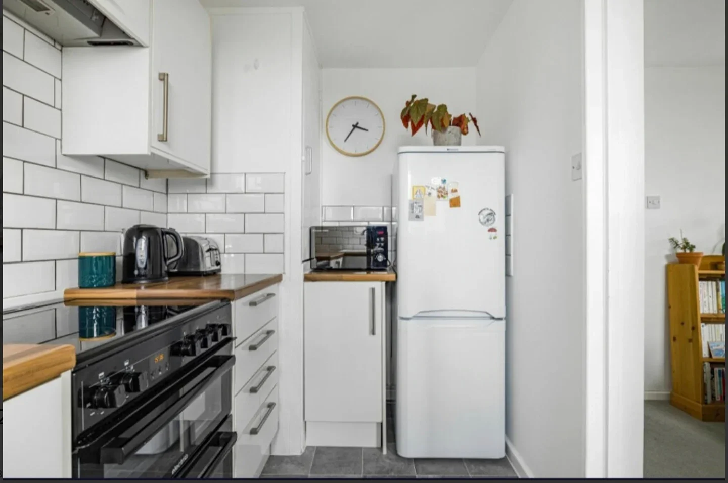 Flat Pierrepoint in Greater London