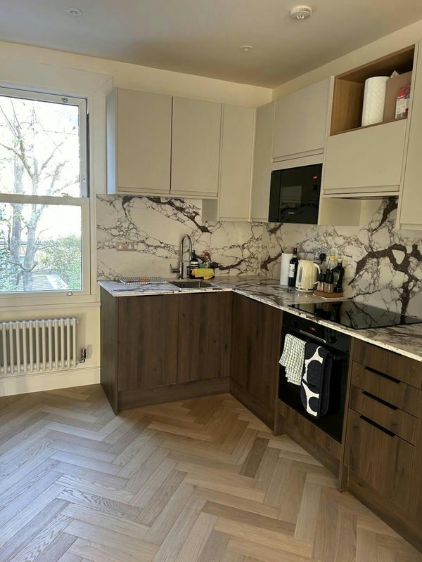 Room Upham Park Road in Greater London