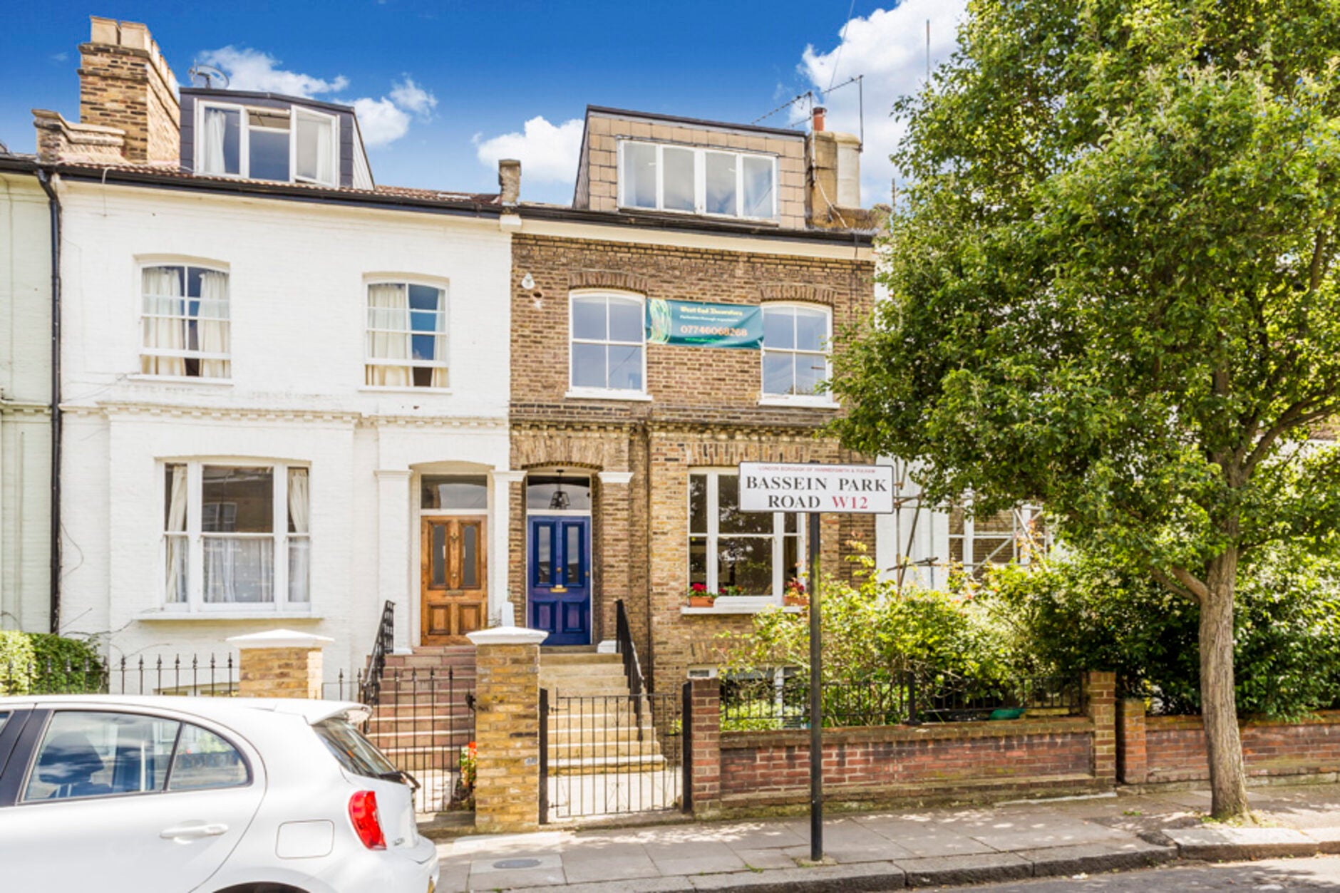Flat Bassein Park Road in Greater London