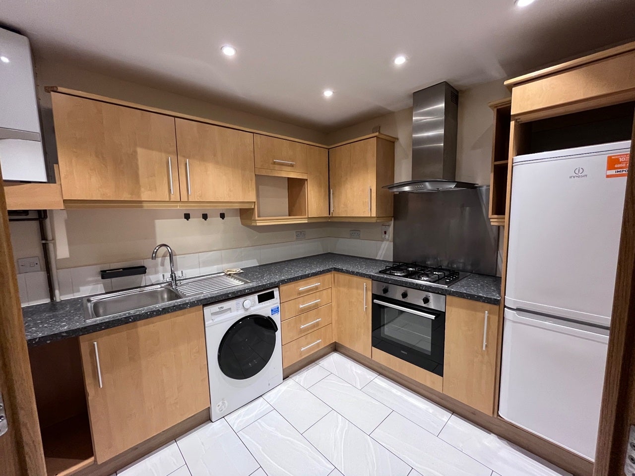 Flat Skerne Walk in Greater London