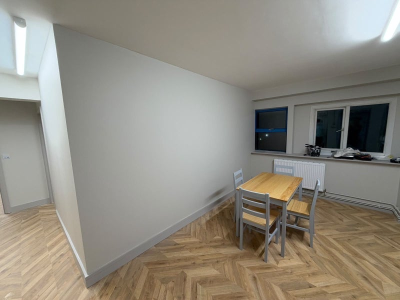 Room Theydon Road in Greater London