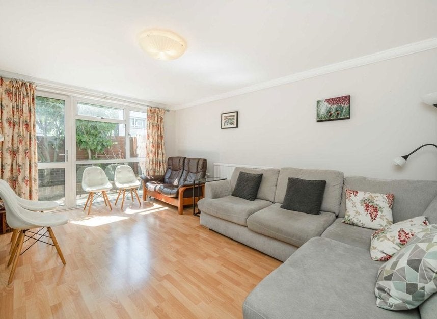 House Aisgill Avenue in Greater London