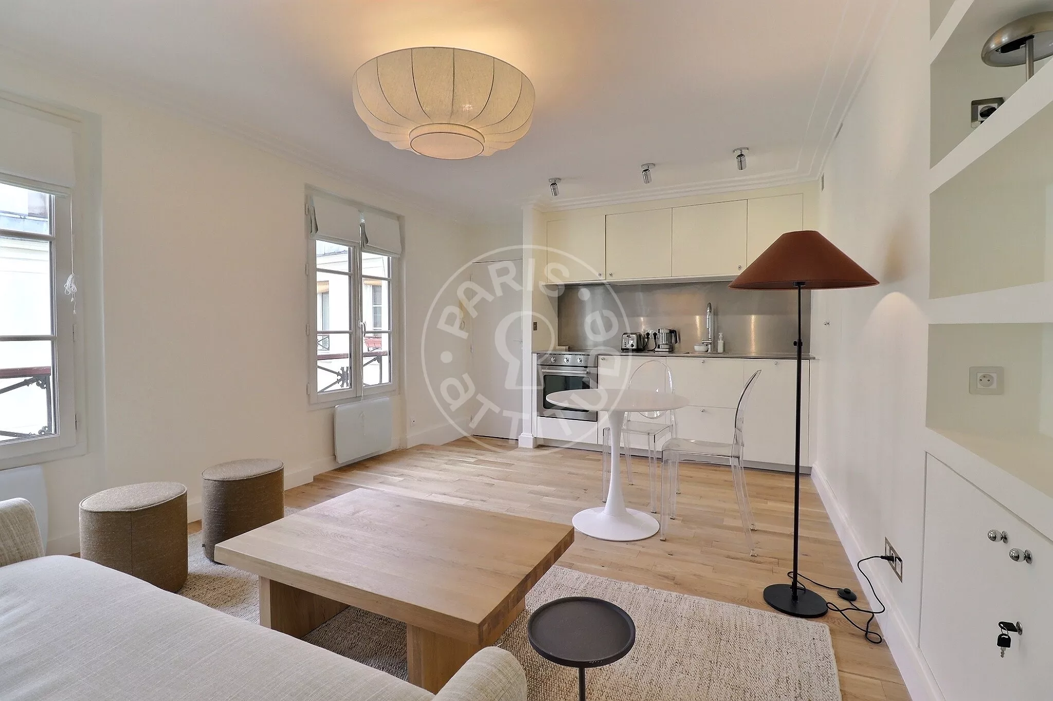 Appartement Rue Sainte-Croix de la Bretonnerie à Paris