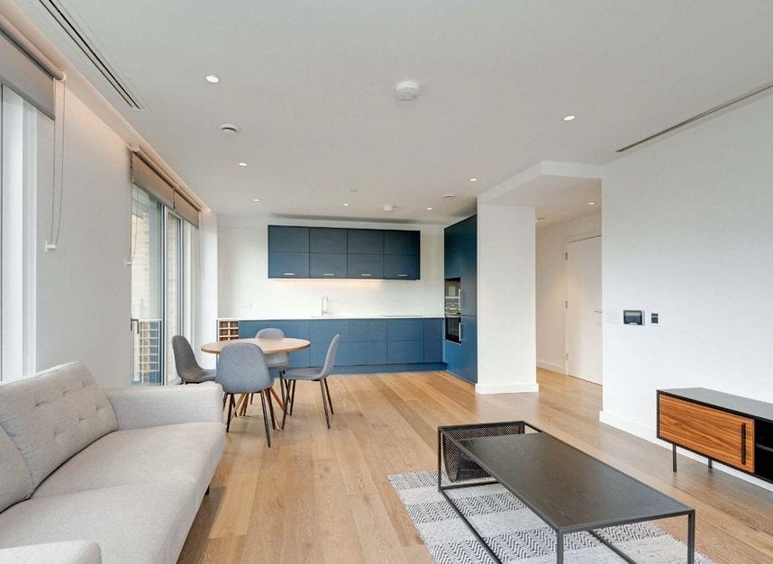 Flat Phoenix Place in Greater London