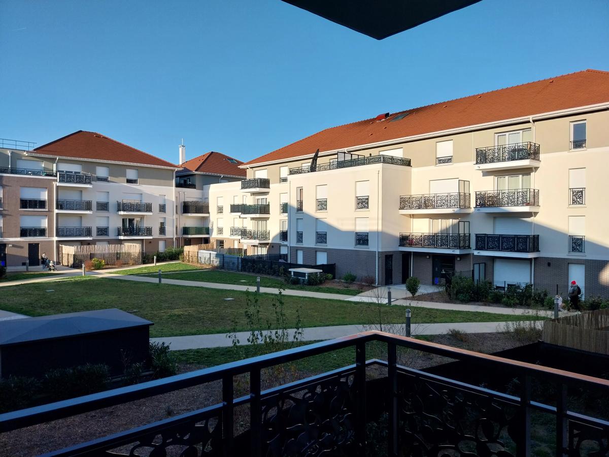 Appartement Square des Retentis à Jouy-le-Moutier