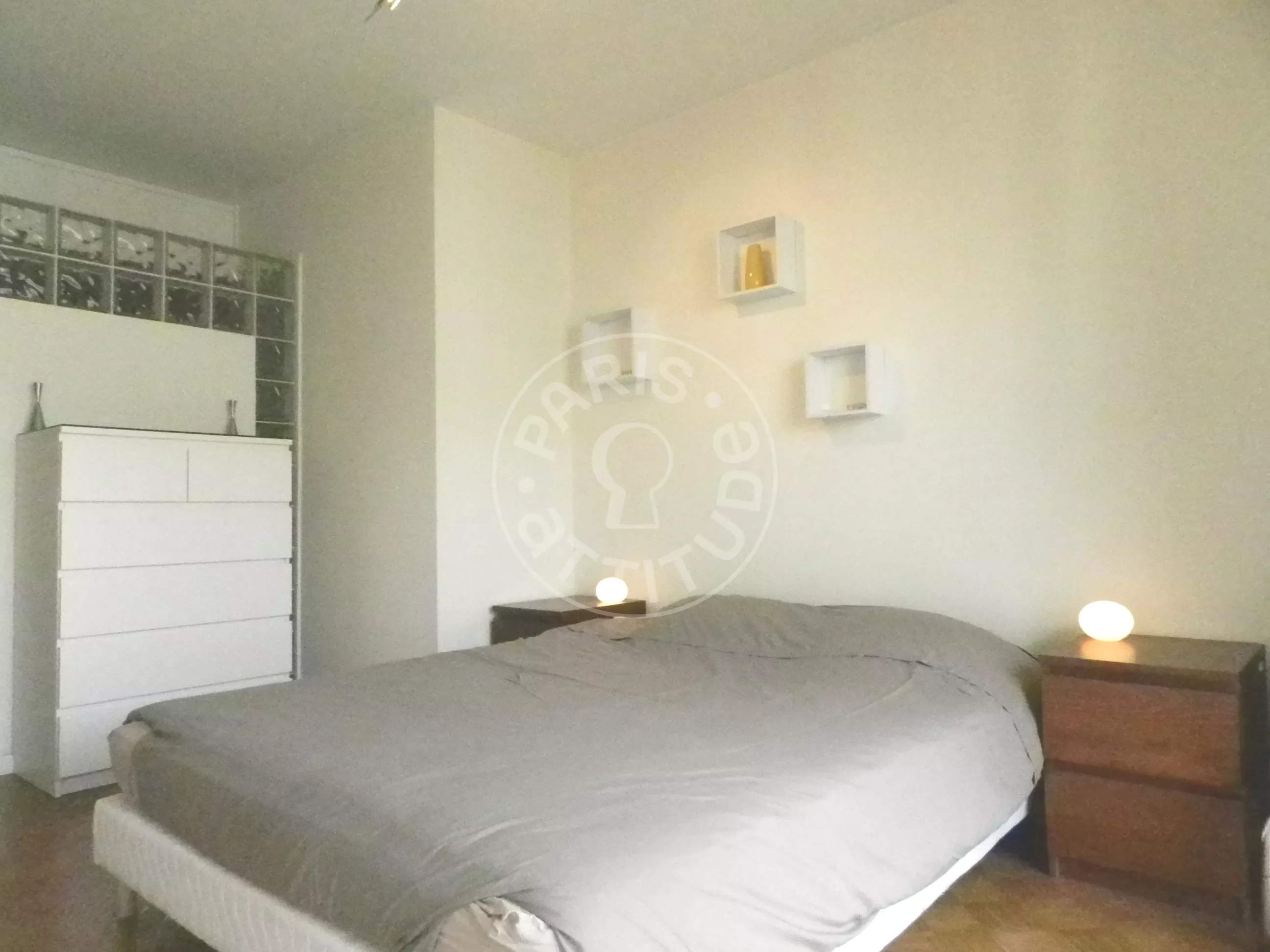 Appartement Avenue Émile Bergerat à Paris