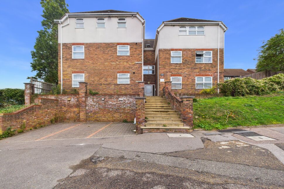Flat Darenth Wood Road in Darenth