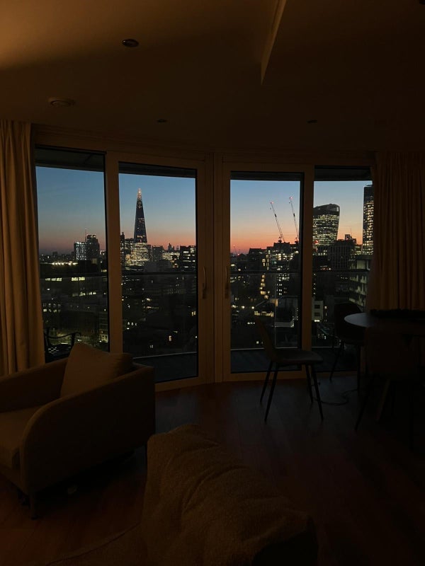 Room Alie Street in Greater London
