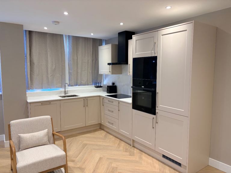 Flat Uxbridge Road in Greater London