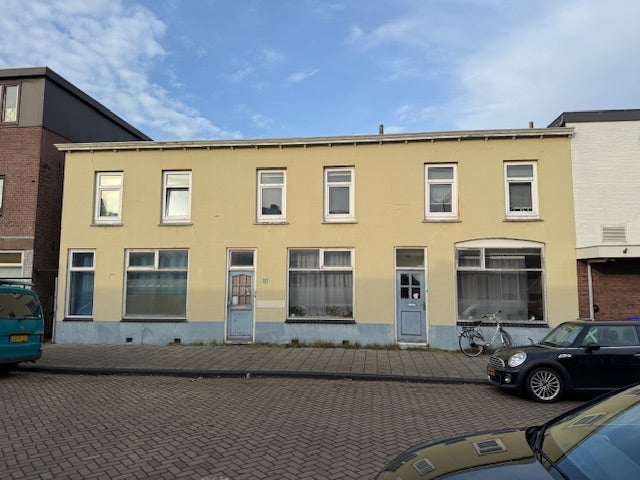 Vrijstaande woning te koop: Trompstraat 18, Ijmuiden