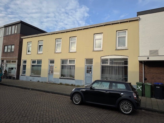 Vrijstaande woning te koop: Trompstraat 18, Ijmuiden