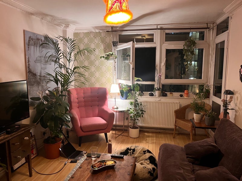 Room Barnsley Street in Greater London