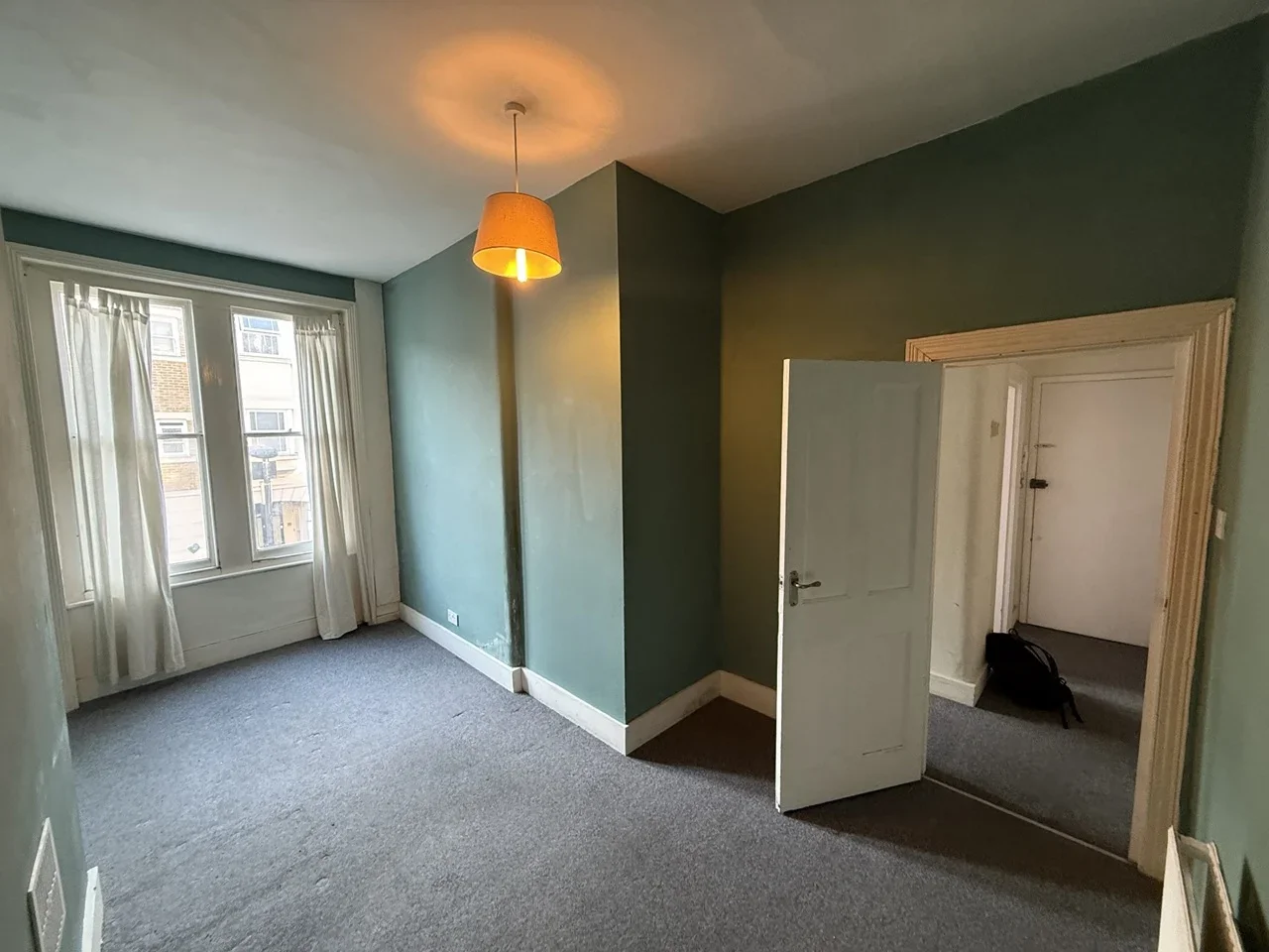 Flat Hetley Road in Greater London