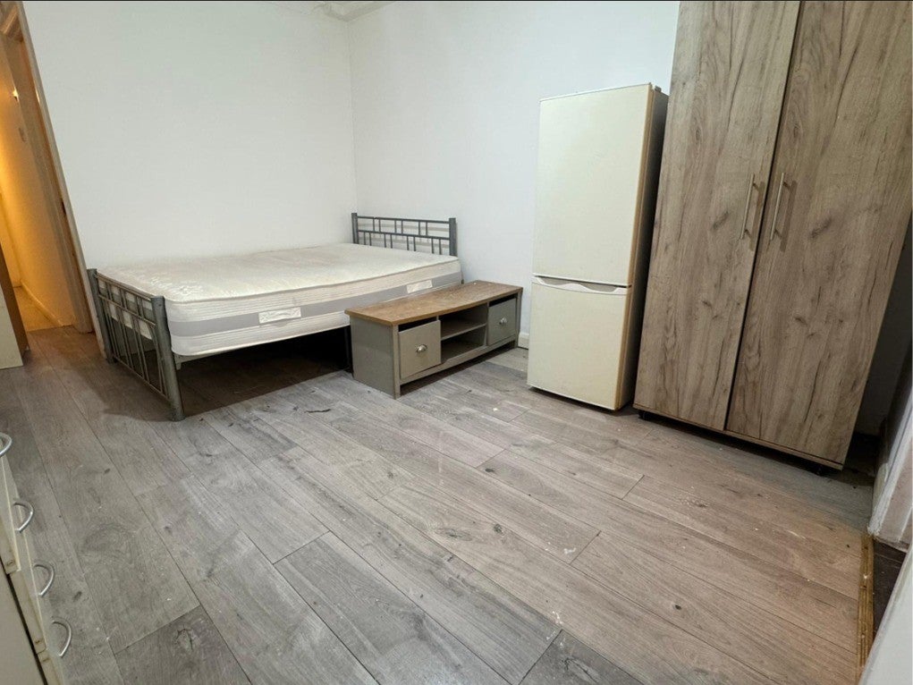 Flat Lea Bridge Road in Greater London