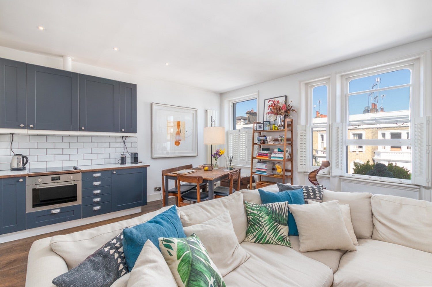 Flat Ifield Road in Greater London