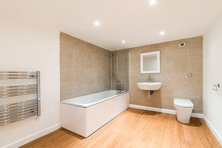 Flat Reed Place in Greater London